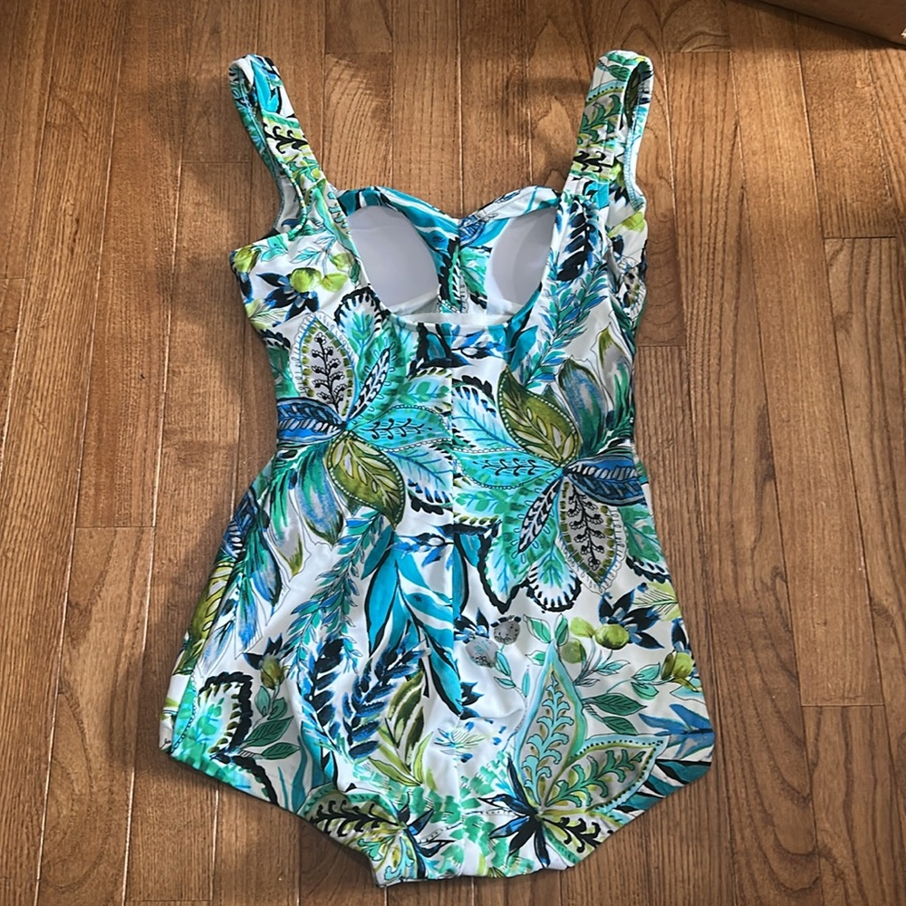 Maxine Of Hollywood Printed Spa Girl Leg One Piece Swimsuit Size 6 - Picture 3 of 3